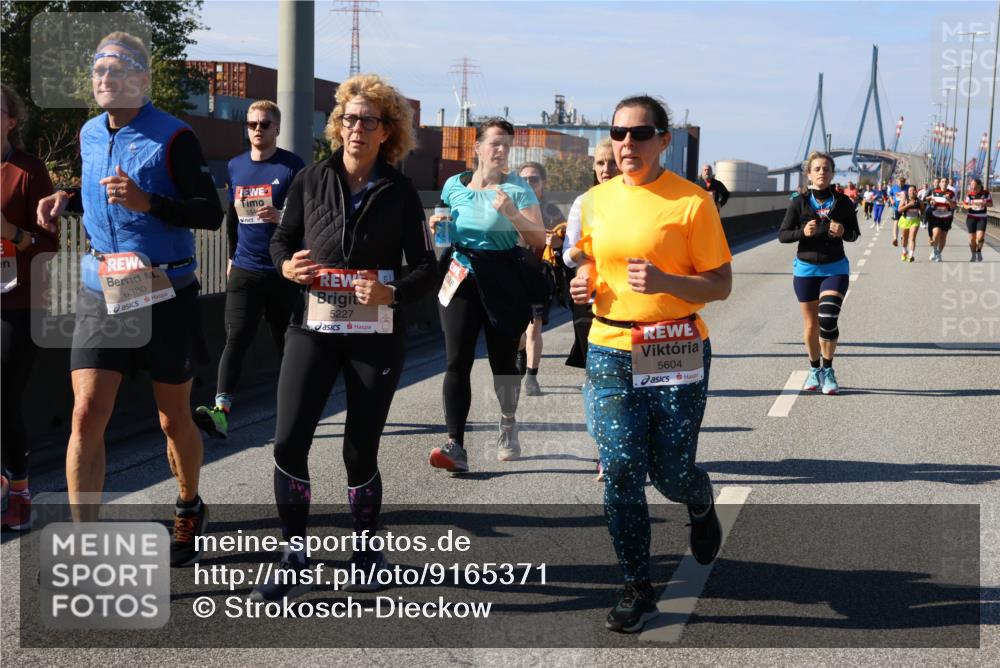 03.10.2025 - Köhlbrandbrückenlauf Strokosch-Dieckow http://msf.ph/oto/9165371 03.10.2025 13:14:23 Position 3 6380, 5227, 5604 meine-sportfotos.de