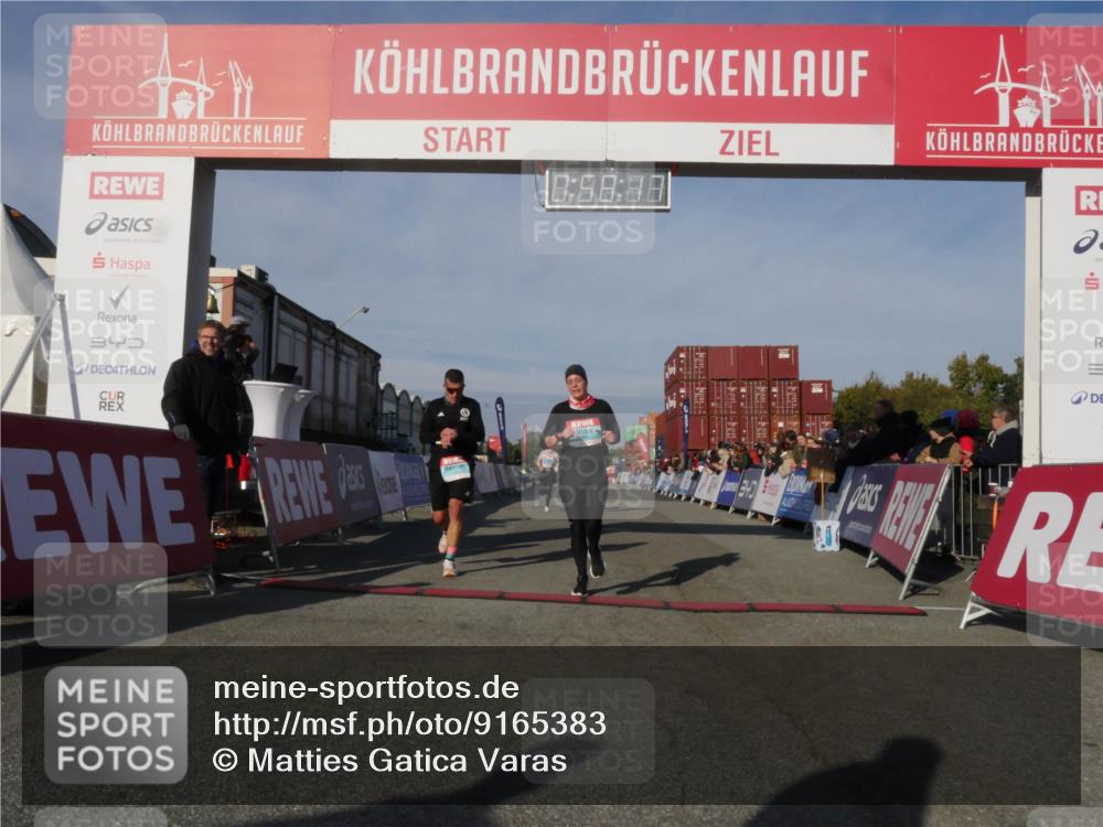 03.10.2025 - Köhlbrandbrückenlauf Matties Gatica Varas http://msf.ph/oto/9165383 03.10.2025 09:58:19 Ziel 1112, 1143, 1167, 3243, 3246, 3338 meine-sportfotos.de
