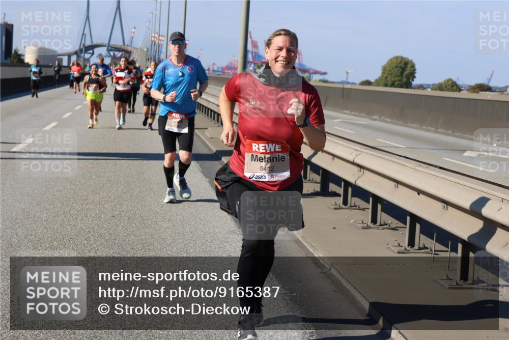 03.10.2025 - Köhlbrandbrückenlauf Strokosch-Dieckow http://msf.ph/oto/9165387 03.10.2025 13:14:28 Position 3 5412 meine-sportfotos.de