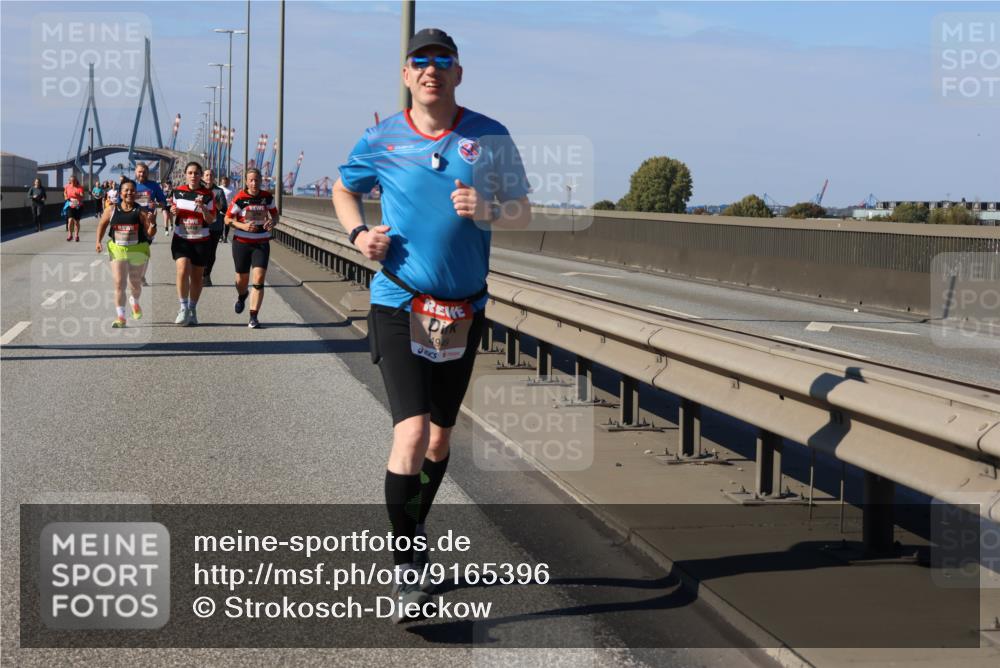 03.10.2025 - Köhlbrandbrückenlauf Strokosch-Dieckow http://msf.ph/oto/9165396 03.10.2025 13:14:30 Position 3 4949 meine-sportfotos.de