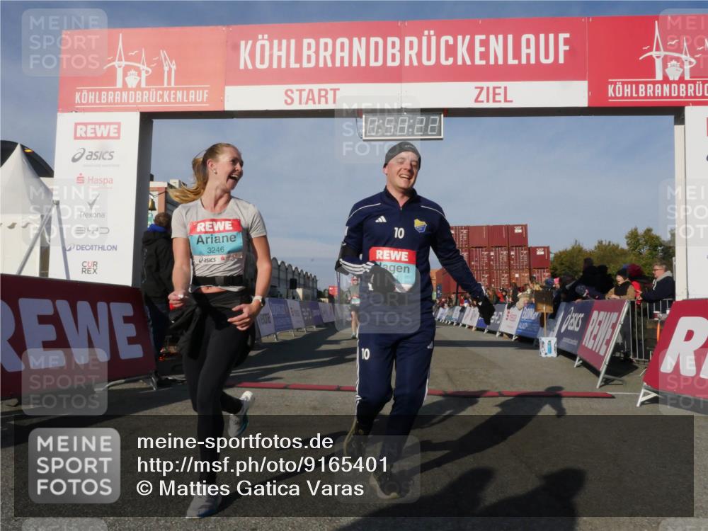 03.10.2025 - Köhlbrandbrückenlauf Matties Gatica Varas http://msf.ph/oto/9165401 03.10.2025 09:58:23 Ziel 1052, 1112, 1143, 3338, 3592 meine-sportfotos.de
