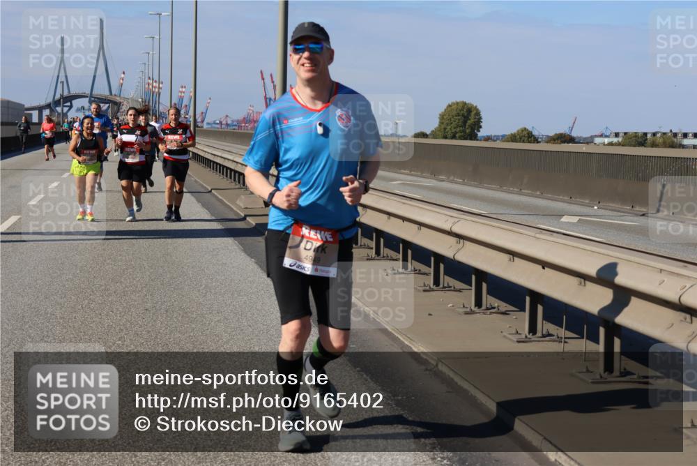 03.10.2025 - Köhlbrandbrückenlauf Strokosch-Dieckow http://msf.ph/oto/9165402 03.10.2025 13:14:31 Position 3 7, 4949 meine-sportfotos.de