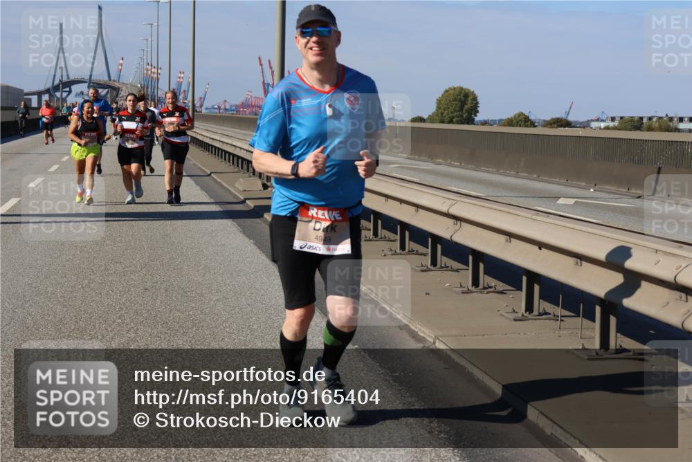 03.10.2025 - Köhlbrandbrückenlauf Strokosch-Dieckow http://msf.ph/oto/9165404 03.10.2025 13:14:31 Position 3 4949 meine-sportfotos.de