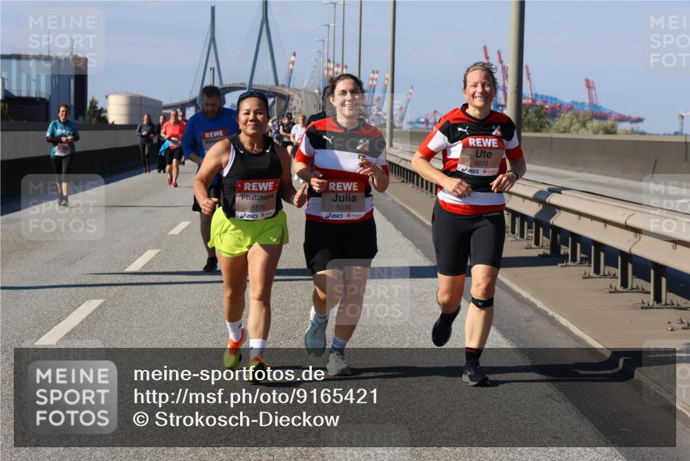 03.10.2025 - Köhlbrandbrückenlauf Strokosch-Dieckow http://msf.ph/oto/9165421 03.10.2025 13:14:35 Position 3 5576, 5036, 4970 meine-sportfotos.de