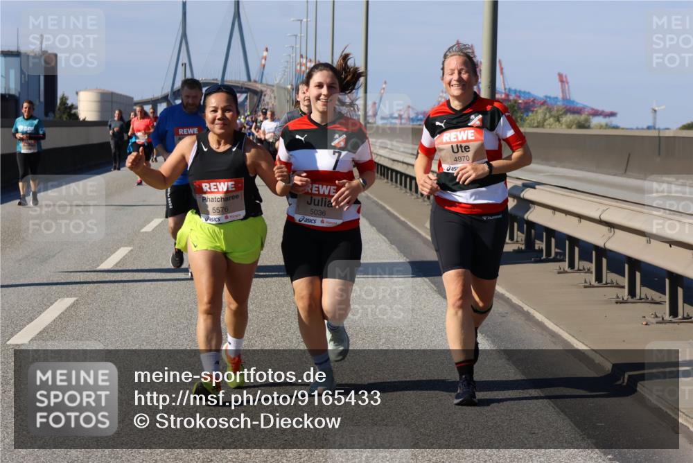 03.10.2025 - Köhlbrandbrückenlauf Strokosch-Dieckow http://msf.ph/oto/9165433 03.10.2025 13:14:35 Position 3 5576, 5036, 4970 meine-sportfotos.de