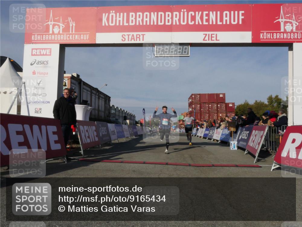 03.10.2025 - Köhlbrandbrückenlauf Matties Gatica Varas http://msf.ph/oto/9165434 03.10.2025 09:58:32 Ziel 1052, 1094, 2962, 3592, 3749, 3836 meine-sportfotos.de