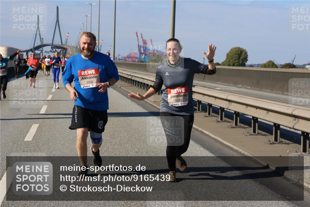 03.10.2025 - Köhlbrandbrückenlauf Strokosch-Dieckow http://msf.ph/oto/9165439 03.10.2025 13:14:38 Position 3 5550, 5551 meine-sportfotos.de
