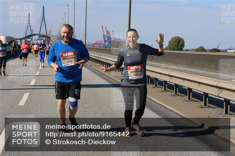 03.10.2025 - Köhlbrandbrückenlauf Strokosch-Dieckow http://msf.ph/oto/9165442 03.10.2025 13:14:38 Position 3 5550, 5551 meine-sportfotos.de