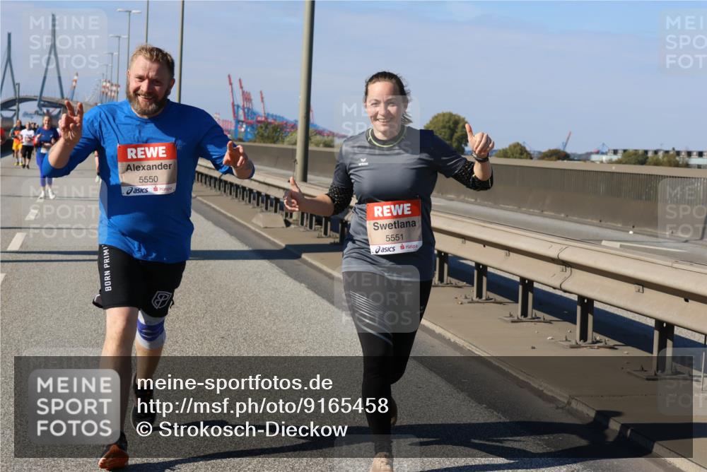 03.10.2025 - Köhlbrandbrückenlauf Strokosch-Dieckow http://msf.ph/oto/9165458 03.10.2025 13:14:39 Position 3 5550, 5551 meine-sportfotos.de