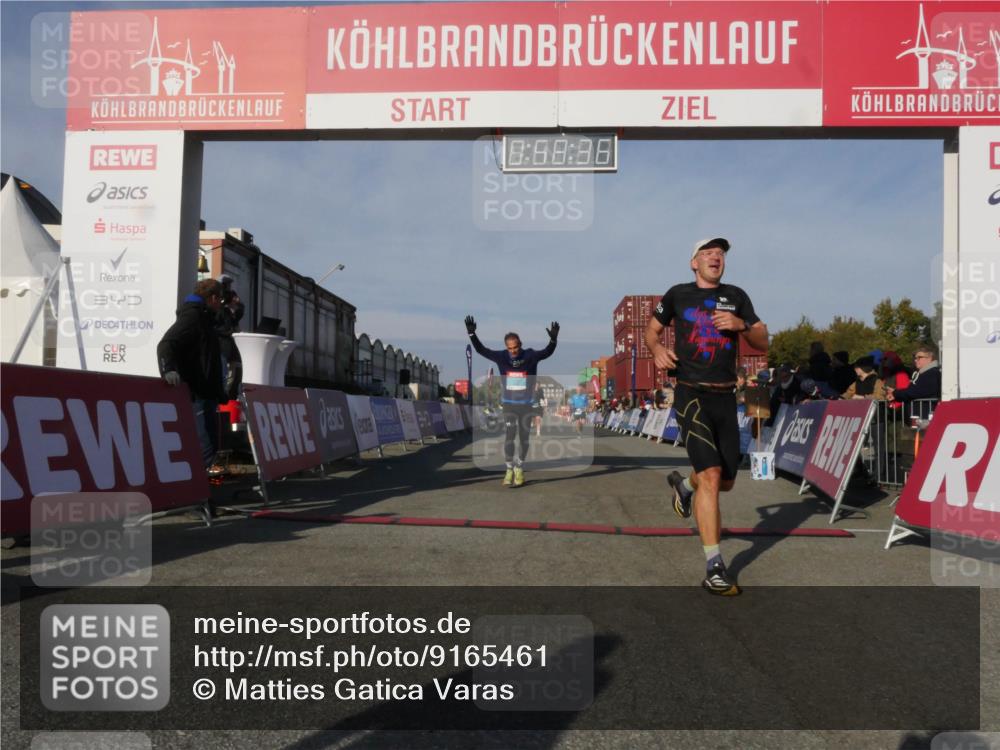 03.10.2025 - Köhlbrandbrückenlauf Matties Gatica Varas http://msf.ph/oto/9165461 03.10.2025 09:58:38 Ziel 1094, 2962, 3749, 3836 meine-sportfotos.de