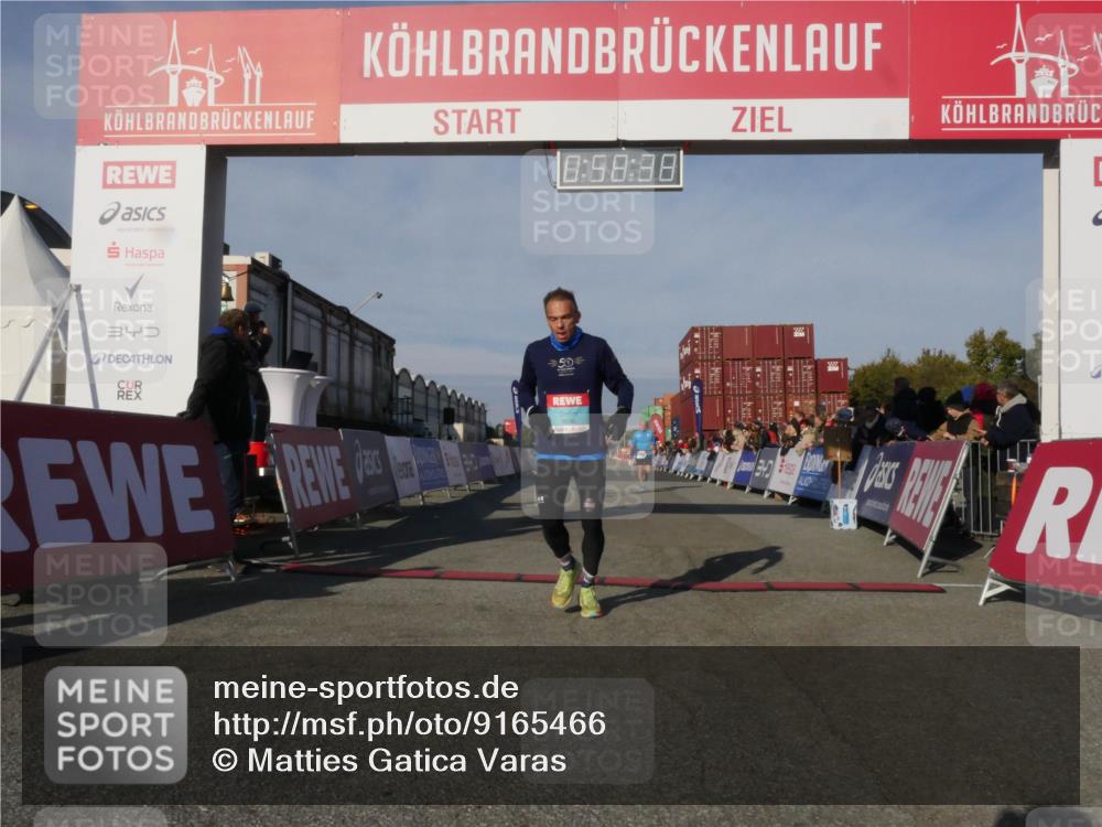 03.10.2025 - Köhlbrandbrückenlauf Matties Gatica Varas http://msf.ph/oto/9165466 03.10.2025 09:58:40 Ziel 1094, 3749 meine-sportfotos.de