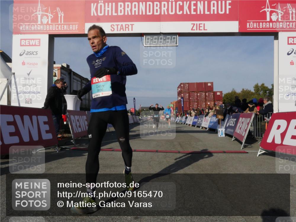 03.10.2025 - Köhlbrandbrückenlauf Matties Gatica Varas http://msf.ph/oto/9165470 03.10.2025 09:58:41 Ziel 1094, 3749 meine-sportfotos.de
