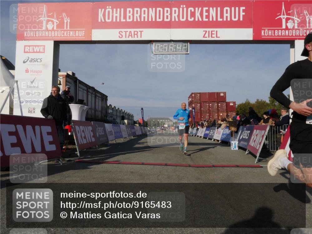 03.10.2025 - Köhlbrandbrückenlauf Matties Gatica Varas http://msf.ph/oto/9165483 03.10.2025 09:58:43 Ziel 1094, 1102 meine-sportfotos.de