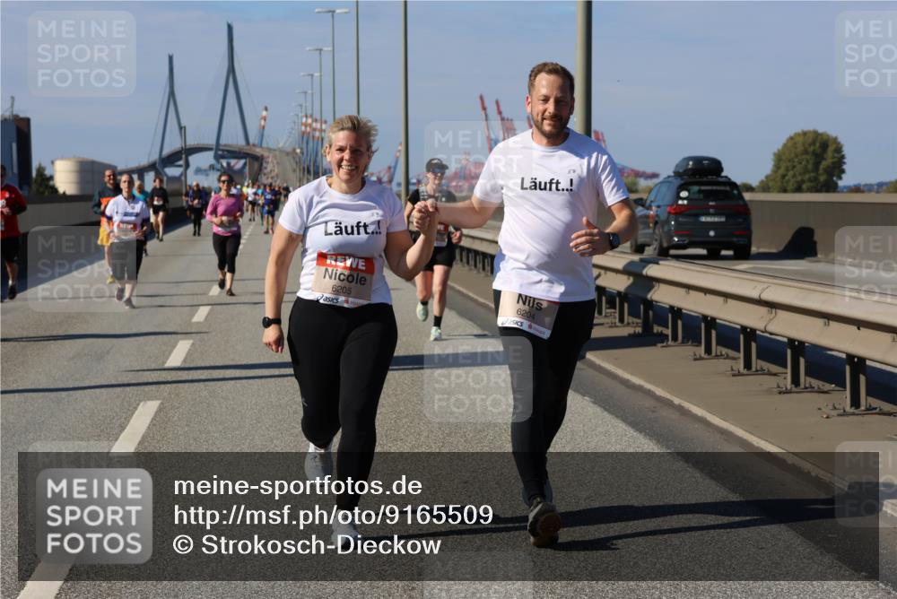 03.10.2025 - Köhlbrandbrückenlauf Strokosch-Dieckow http://msf.ph/oto/9165509 03.10.2025 13:14:50 Position 3 6205, 6204 meine-sportfotos.de