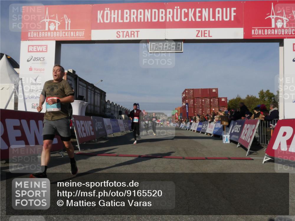 03.10.2025 - Köhlbrandbrückenlauf Matties Gatica Varas http://msf.ph/oto/9165520 03.10.2025 09:58:58 Ziel 1054, 1185, 1215, 2302, 3174, 3358 meine-sportfotos.de