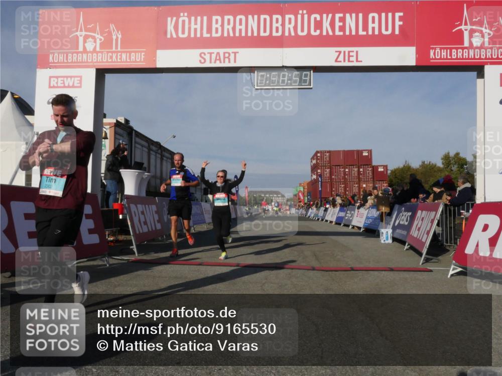 03.10.2025 - Köhlbrandbrückenlauf Matties Gatica Varas http://msf.ph/oto/9165530 03.10.2025 09:59:01 Ziel 1054, 1107, 1185, 1215, 1271, 1383, 3174, 3358 meine-sportfotos.de