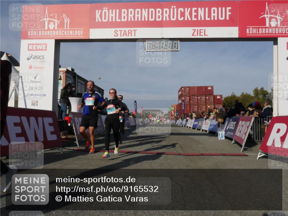 03.10.2025 - Köhlbrandbrückenlauf Matties Gatica Varas http://msf.ph/oto/9165532 03.10.2025 09:59:01 Ziel 1054, 1107, 1185, 1215, 1271, 1383, 3174, 3358 meine-sportfotos.de