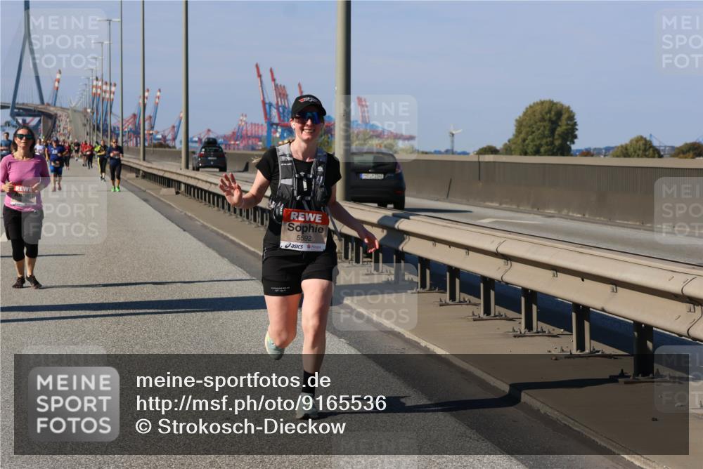 03.10.2025 - Köhlbrandbrückenlauf Strokosch-Dieckow http://msf.ph/oto/9165536 03.10.2025 13:14:55 Position 3 5592 meine-sportfotos.de