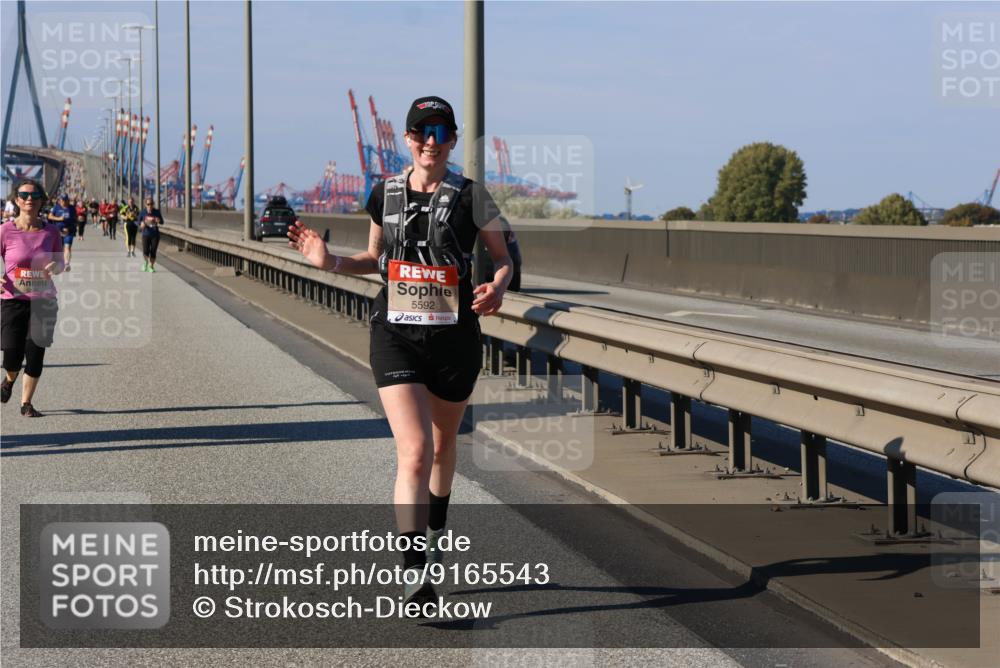 03.10.2025 - Köhlbrandbrückenlauf Strokosch-Dieckow http://msf.ph/oto/9165543 03.10.2025 13:14:55 Position 3 5592 meine-sportfotos.de