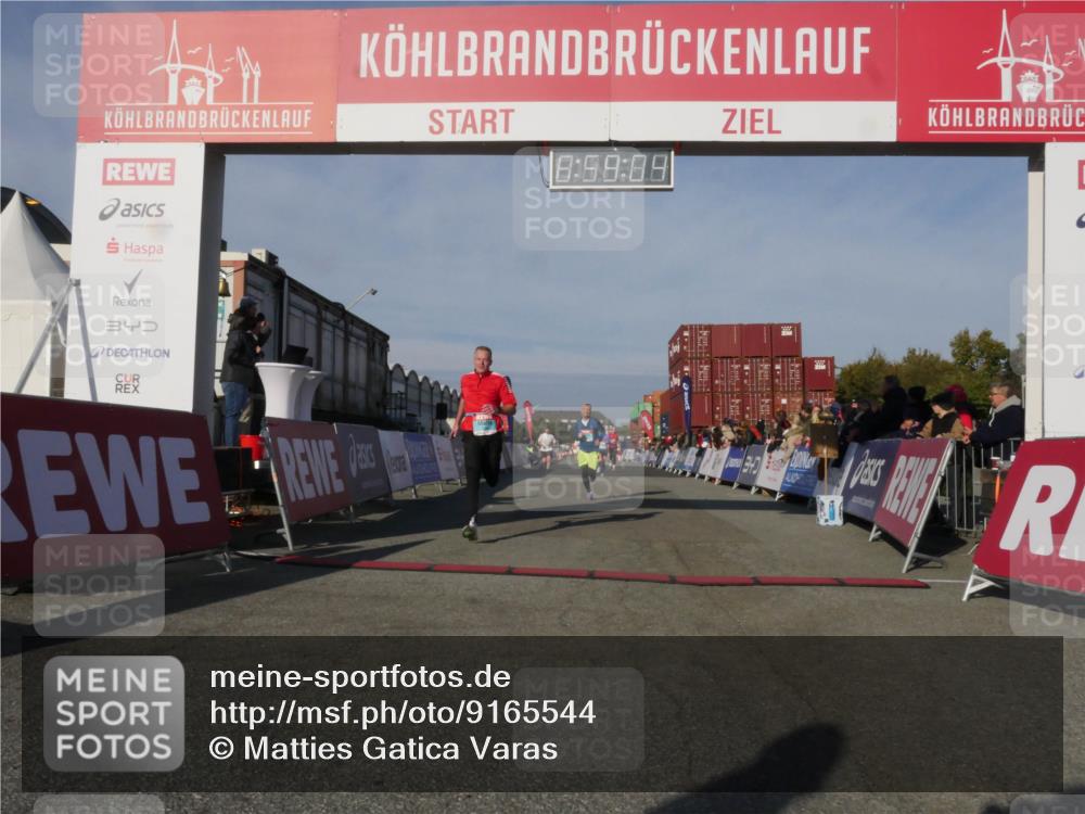 03.10.2025 - Köhlbrandbrückenlauf Matties Gatica Varas http://msf.ph/oto/9165544 03.10.2025 09:59:06 Ziel 1063, 1107, 1185, 1271, 1383, 1617, 3155, 3358, 3837 meine-sportfotos.de