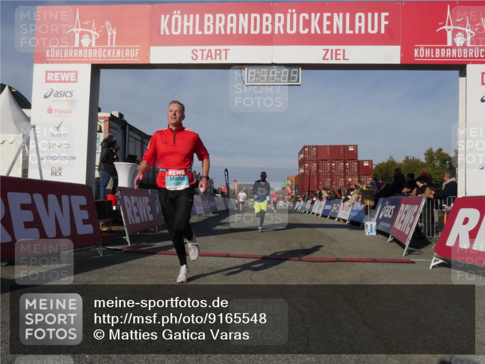 03.10.2025 - Köhlbrandbrückenlauf Matties Gatica Varas http://msf.ph/oto/9165548 03.10.2025 09:59:07 Ziel 1063, 1107, 1185, 1271, 1383, 1617, 3155, 3837 meine-sportfotos.de