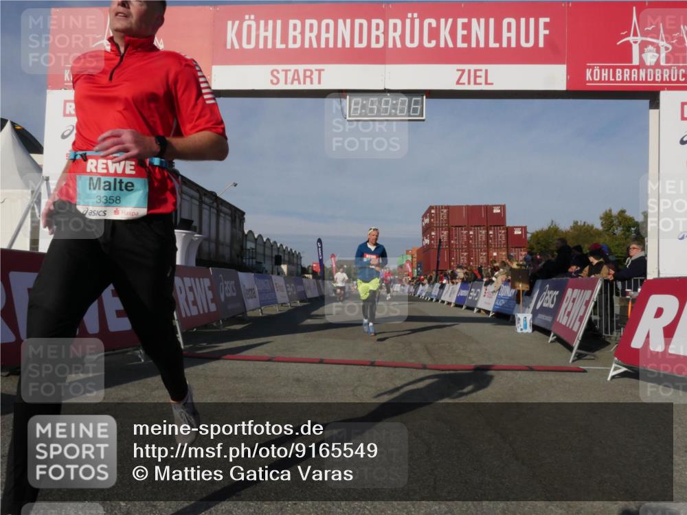 03.10.2025 - Köhlbrandbrückenlauf Matties Gatica Varas http://msf.ph/oto/9165549 03.10.2025 09:59:08 Ziel 1063, 1107, 1185, 1271, 1383, 1617, 3155, 3837 meine-sportfotos.de
