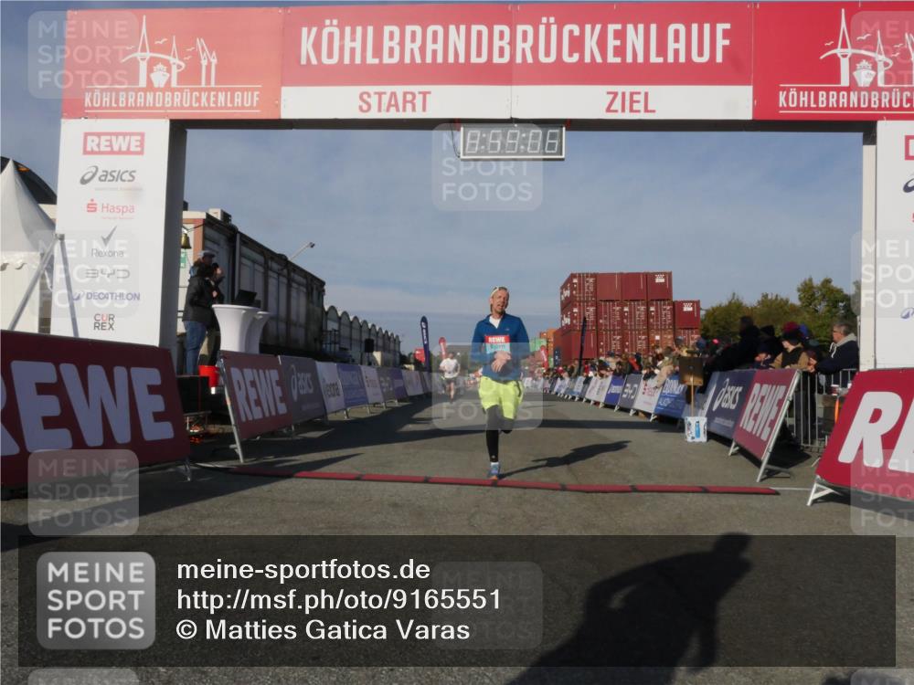 03.10.2025 - Köhlbrandbrückenlauf Matties Gatica Varas http://msf.ph/oto/9165551 03.10.2025 09:59:08 Ziel 1063, 1107, 1185, 1271, 1383, 1617, 3155, 3837 meine-sportfotos.de