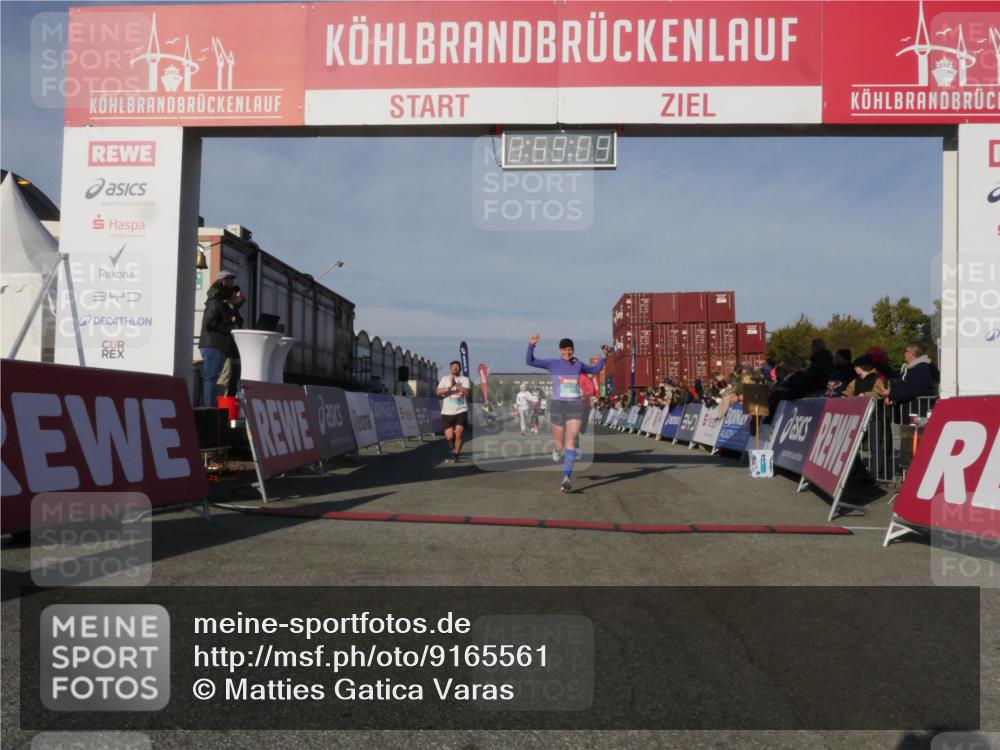 03.10.2025 - Köhlbrandbrückenlauf Matties Gatica Varas http://msf.ph/oto/9165561 03.10.2025 09:59:11 Ziel 1063, 1107, 1271, 1383, 1617, 2948, 3155, 3837 meine-sportfotos.de