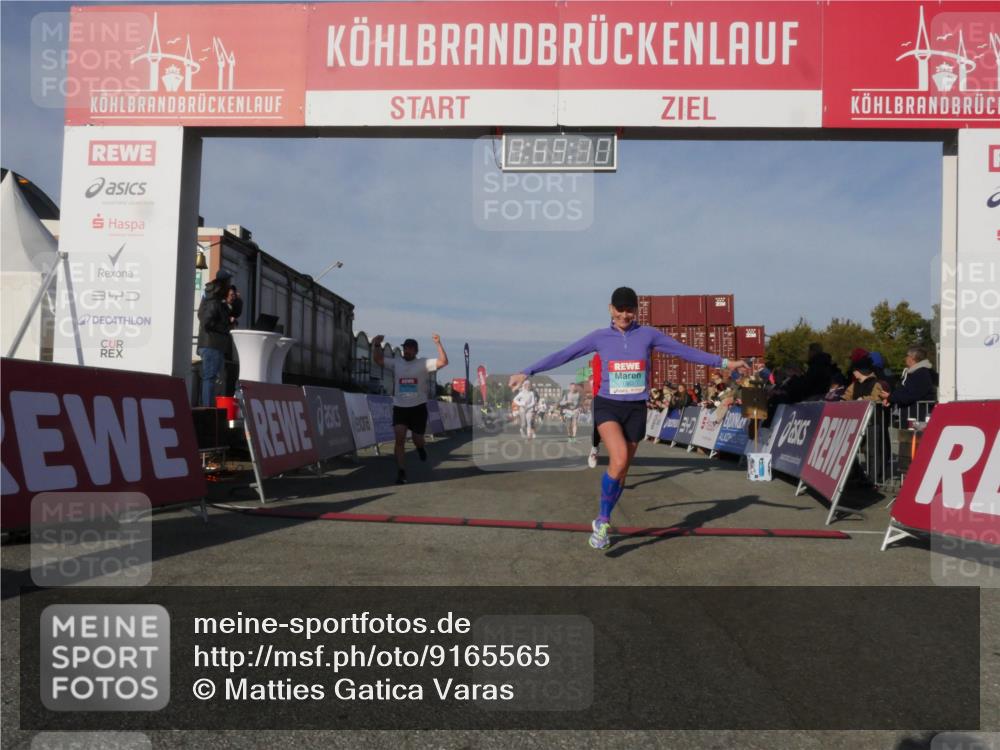 03.10.2025 - Köhlbrandbrückenlauf Matties Gatica Varas http://msf.ph/oto/9165565 03.10.2025 09:59:12 Ziel 1063, 1107, 1271, 1383, 1617, 2948, 3155, 3837 meine-sportfotos.de