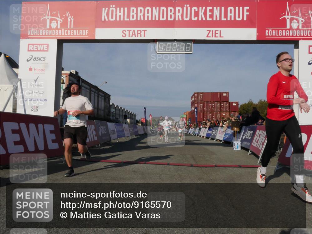 03.10.2025 - Köhlbrandbrückenlauf Matties Gatica Varas http://msf.ph/oto/9165570 03.10.2025 09:59:13 Ziel 1063, 1107, 1271, 1617, 2948, 3155, 3837 meine-sportfotos.de