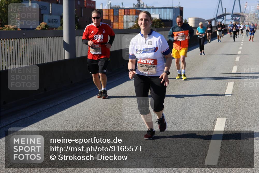 03.10.2025 - Köhlbrandbrückenlauf Strokosch-Dieckow http://msf.ph/oto/9165571 03.10.2025 13:14:59 Position 3 888, 6004, 600, 5517 meine-sportfotos.de