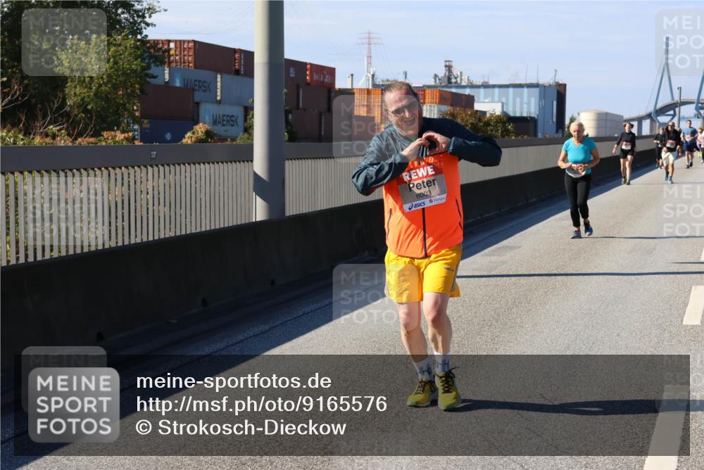 03.10.2025 - Köhlbrandbrückenlauf Strokosch-Dieckow http://msf.ph/oto/9165576 03.10.2025 13:15:02 Position 3 6003 meine-sportfotos.de