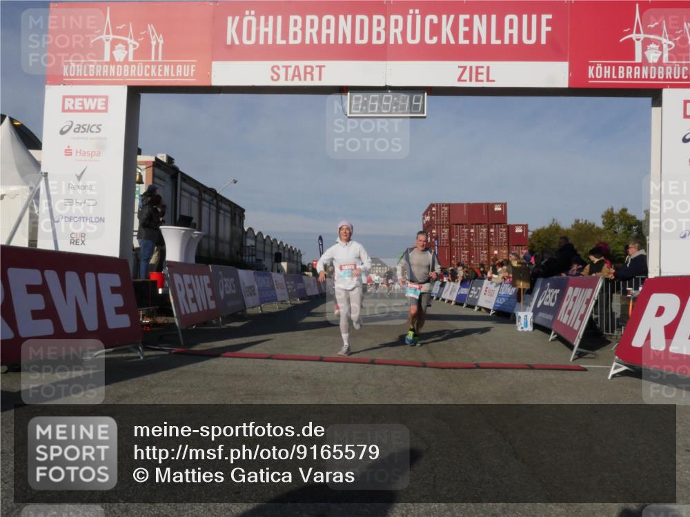 03.10.2025 - Köhlbrandbrückenlauf Matties Gatica Varas http://msf.ph/oto/9165579 03.10.2025 09:59:15 Ziel 1063, 1617, 2948, 3155, 3340, 3837 meine-sportfotos.de
