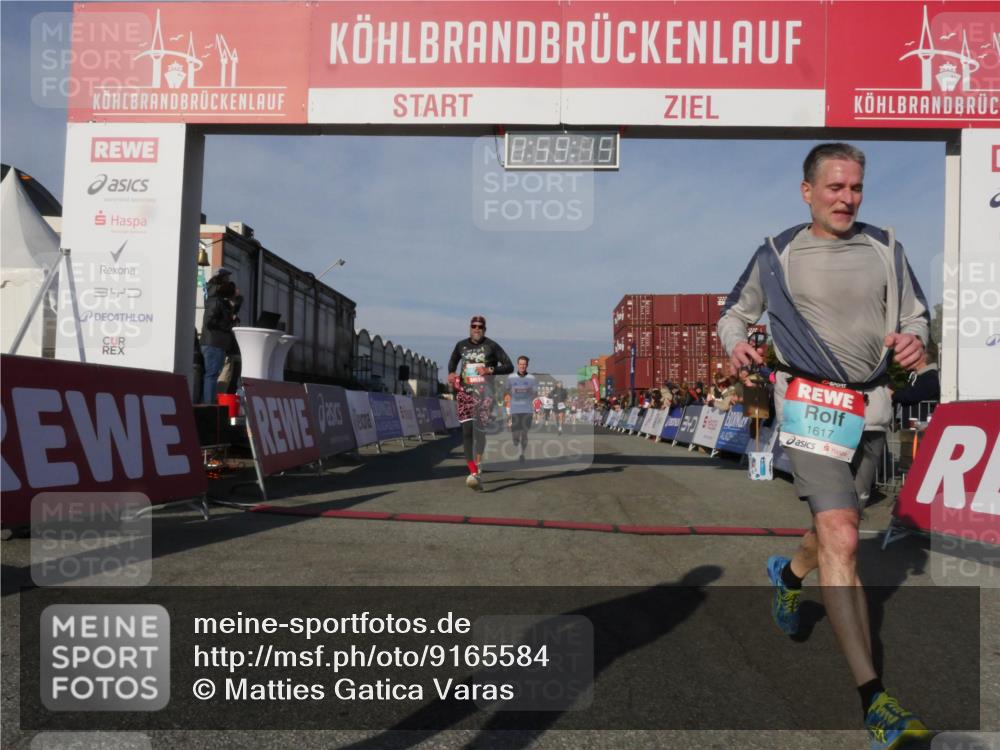 03.10.2025 - Köhlbrandbrückenlauf Matties Gatica Varas http://msf.ph/oto/9165584 03.10.2025 09:59:17 Ziel 1063, 1411, 1423, 2948, 3155, 3340, 3525 meine-sportfotos.de