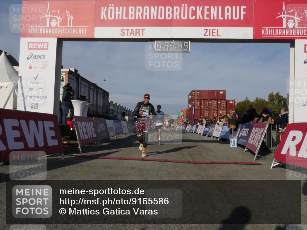 03.10.2025 - Köhlbrandbrückenlauf Matties Gatica Varas http://msf.ph/oto/9165586 03.10.2025 09:59:17 Ziel 1063, 1411, 1423, 2948, 3155, 3340, 3525 meine-sportfotos.de