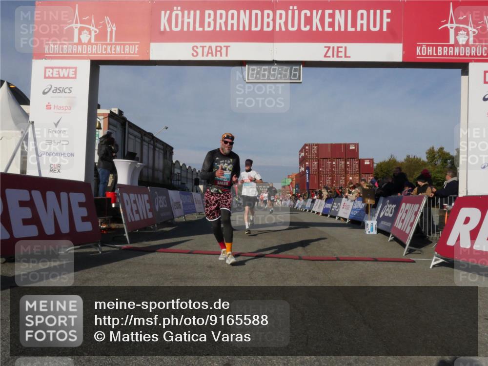03.10.2025 - Köhlbrandbrückenlauf Matties Gatica Varas http://msf.ph/oto/9165588 03.10.2025 09:59:18 Ziel 1411, 1423, 2948, 3155, 3340, 3525 meine-sportfotos.de