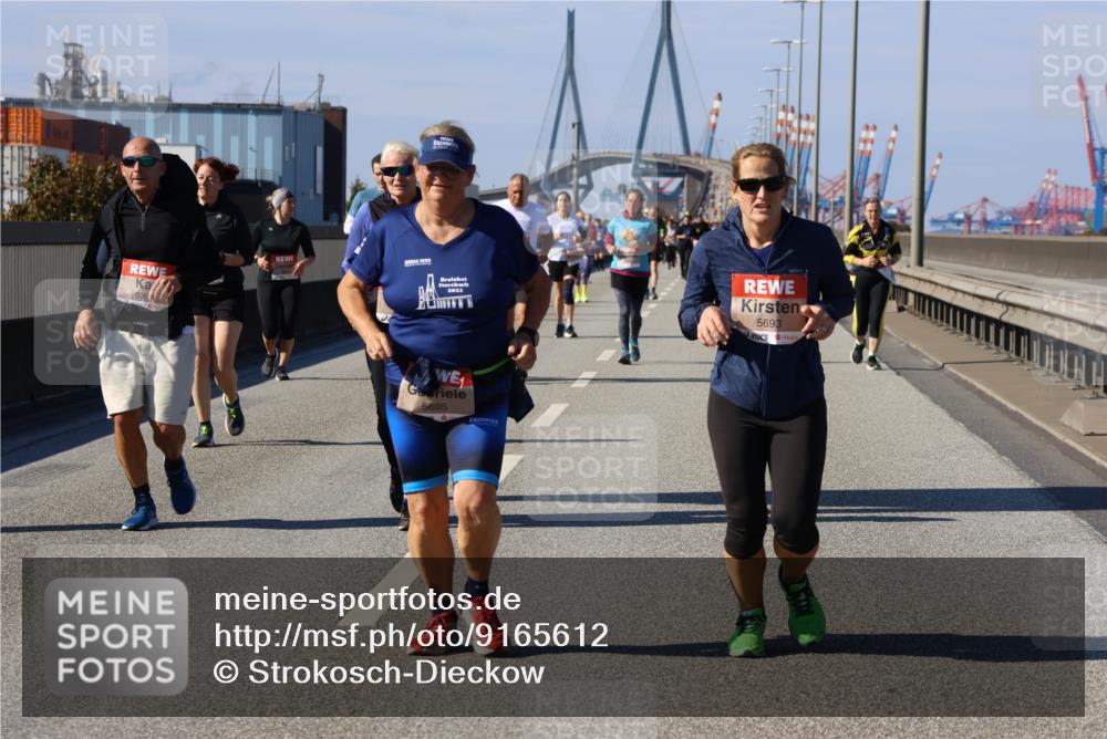 03.10.2025 - Köhlbrandbrückenlauf Strokosch-Dieckow http://msf.ph/oto/9165612 03.10.2025 13:15:15 Position 3 1000, 2023, 5695, 5693 meine-sportfotos.de