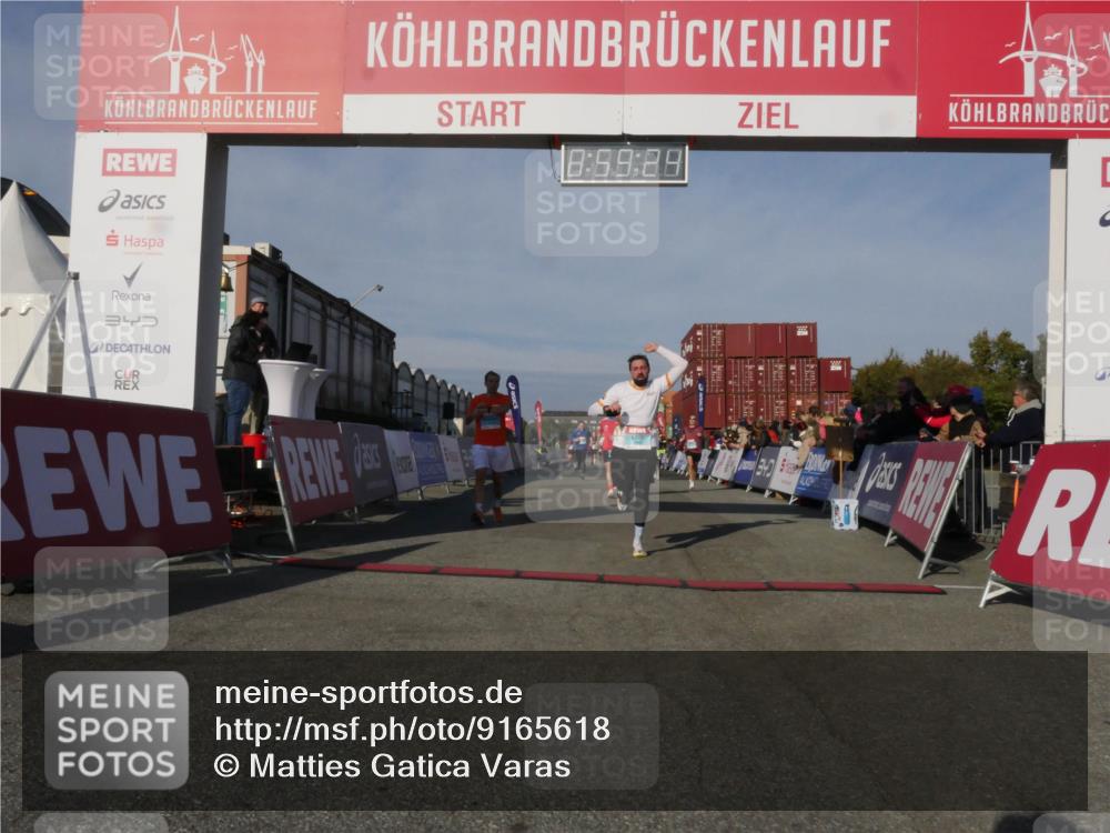 03.10.2025 - Köhlbrandbrückenlauf Matties Gatica Varas http://msf.ph/oto/9165618 03.10.2025 09:59:25 Ziel 1067, 1075, 1197, 1231, 1249, 1269, 1398, 1411, 1423, 1432, 1639, 2985, 2989, 3340, 3514, 3525 meine-sportfotos.de