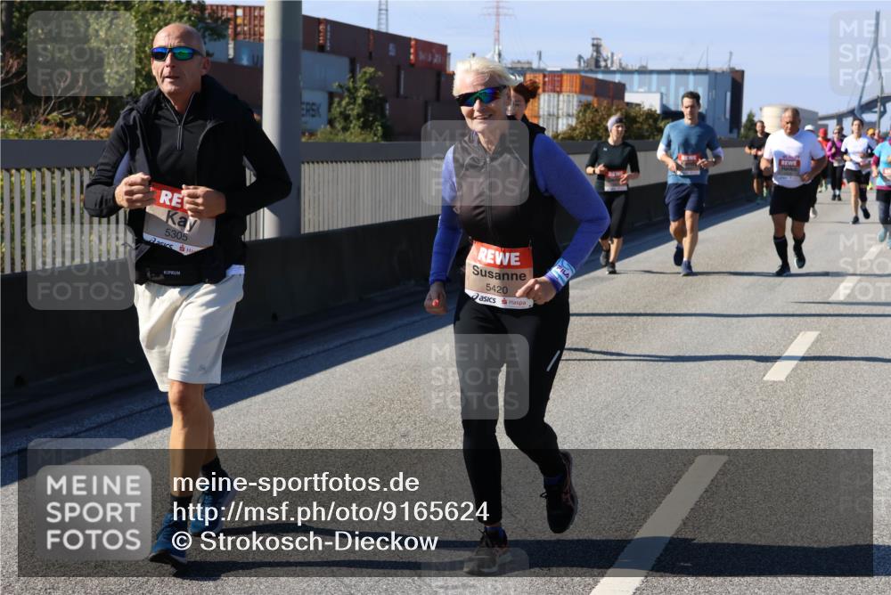 03.10.2025 - Köhlbrandbrückenlauf Strokosch-Dieckow http://msf.ph/oto/9165624 03.10.2025 13:15:19 Position 3 5305, 5420 meine-sportfotos.de