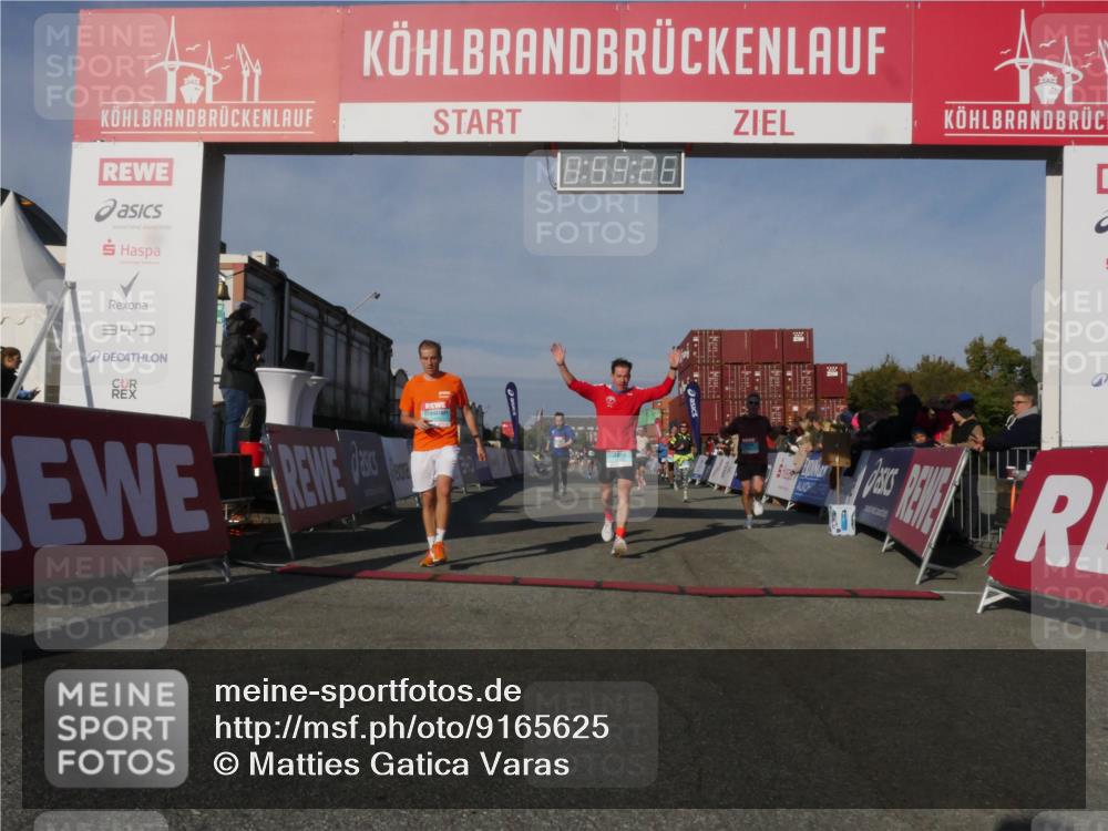 03.10.2025 - Köhlbrandbrückenlauf Matties Gatica Varas http://msf.ph/oto/9165625 03.10.2025 09:59:28 Ziel 1067, 1075, 1087, 1197, 1231, 1249, 1269, 1398, 1411, 1423, 1432, 1639, 2985, 2989, 2997, 3514, 3525 meine-sportfotos.de