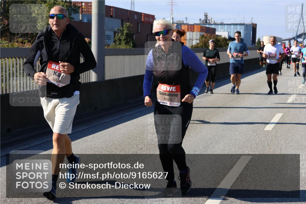 03.10.2025 - Köhlbrandbrückenlauf Strokosch-Dieckow http://msf.ph/oto/9165627 03.10.2025 13:15:19 Position 3 5305, 5420 meine-sportfotos.de