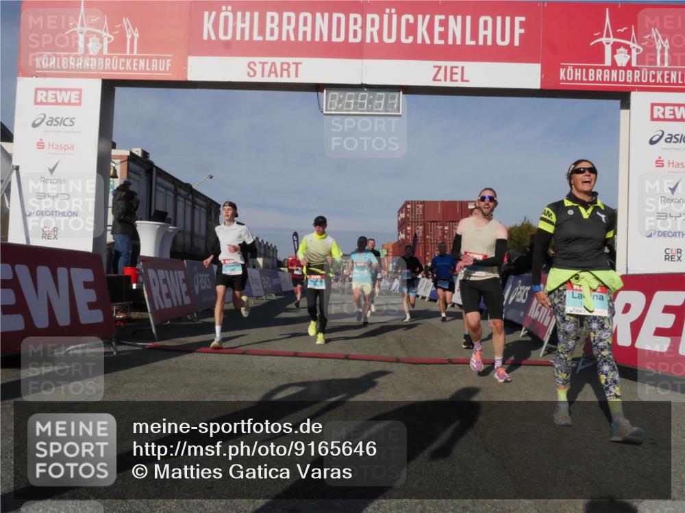03.10.2025 - Köhlbrandbrückenlauf Matties Gatica Varas http://msf.ph/oto/9165646 03.10.2025 09:59:33 Ziel 1067, 1075, 1077, 1087, 1197, 1231, 1432, 1639, 2788, 2985, 2989, 2997, 3514 meine-sportfotos.de