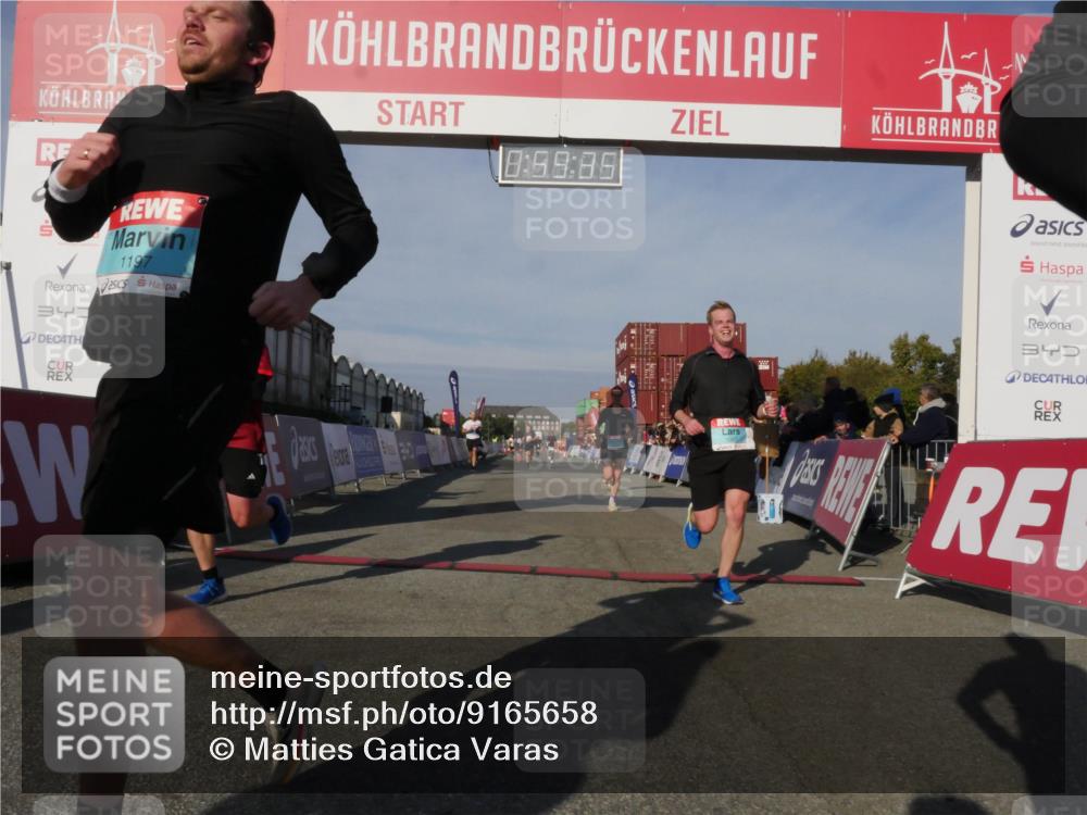 03.10.2025 - Köhlbrandbrückenlauf Matties Gatica Varas http://msf.ph/oto/9165658 03.10.2025 09:59:36 Ziel 1067, 1075, 1077, 1087, 2788, 2997, 3087, 3718 meine-sportfotos.de