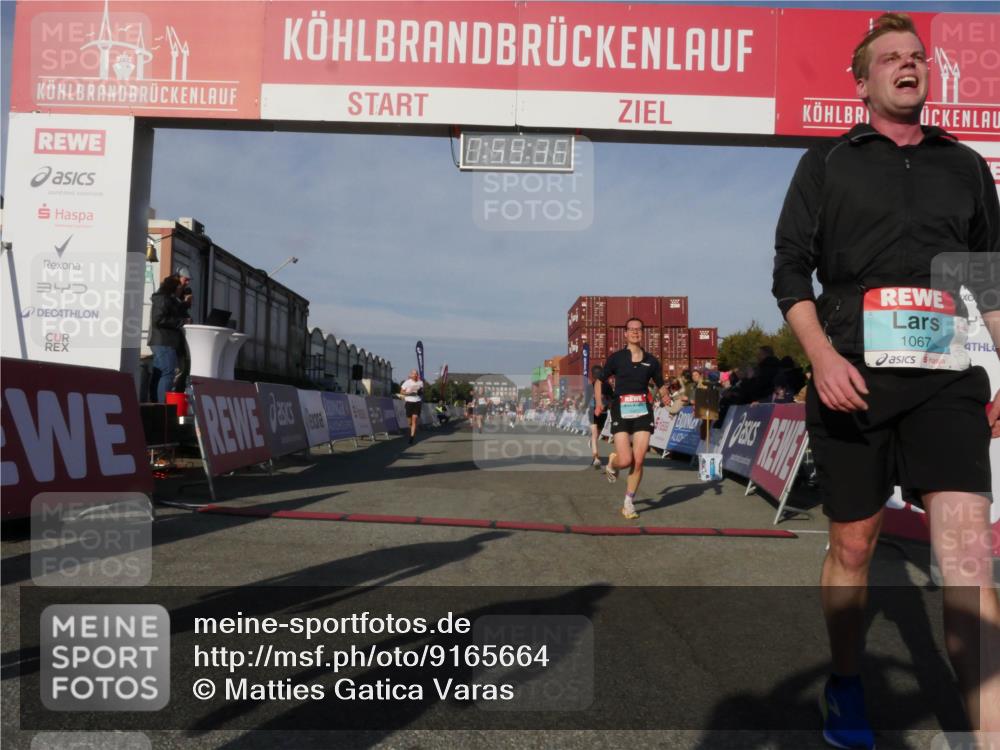 03.10.2025 - Köhlbrandbrückenlauf Matties Gatica Varas http://msf.ph/oto/9165664 03.10.2025 09:59:38 Ziel 1077, 1087, 2709, 2788, 2997, 3087, 3718 meine-sportfotos.de