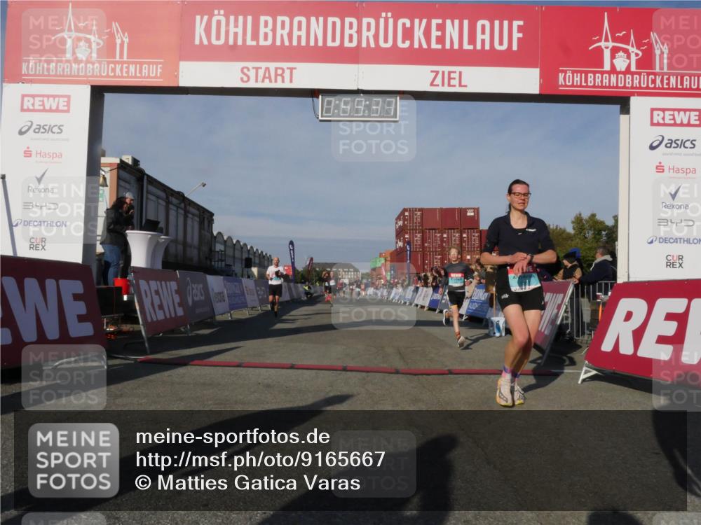03.10.2025 - Köhlbrandbrückenlauf Matties Gatica Varas http://msf.ph/oto/9165667 03.10.2025 09:59:39 Ziel 1077, 2709, 2788, 2997, 3087, 3464, 3718 meine-sportfotos.de