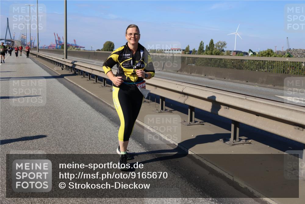 03.10.2025 - Köhlbrandbrückenlauf Strokosch-Dieckow http://msf.ph/oto/9165670 03.10.2025 13:15:29 Position 3  meine-sportfotos.de