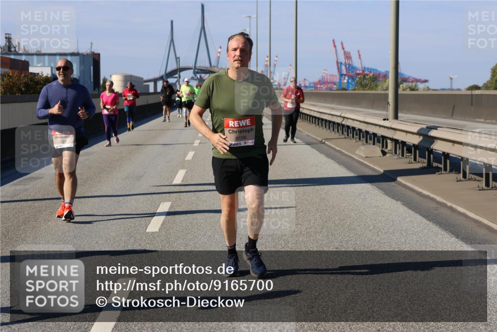 03.10.2025 - Köhlbrandbrückenlauf Strokosch-Dieckow http://msf.ph/oto/9165700 03.10.2025 13:15:39 Position 3 4531, 6196 meine-sportfotos.de