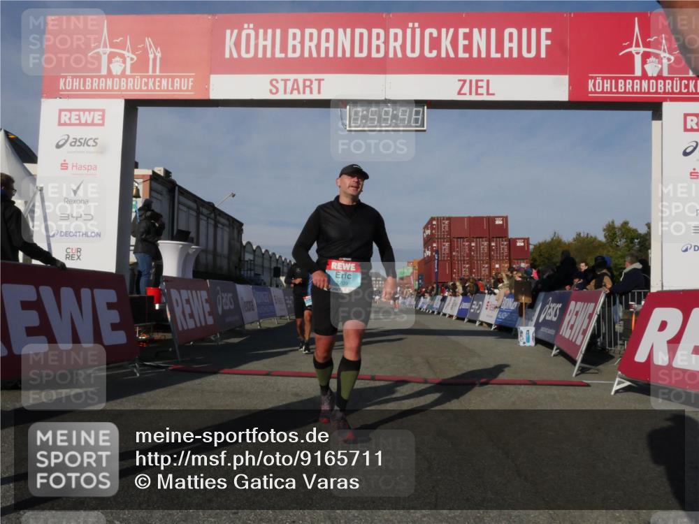 03.10.2025 - Köhlbrandbrückenlauf Matties Gatica Varas http://msf.ph/oto/9165711 03.10.2025 09:59:50 Ziel 1158, 1248, 2697, 2710, 2884, 2959, 3137, 3464 meine-sportfotos.de