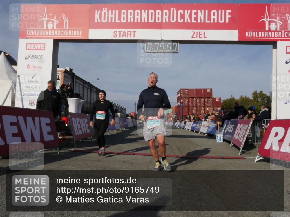 03.10.2025 - Köhlbrandbrückenlauf Matties Gatica Varas http://msf.ph/oto/9165749 03.10.2025 10:00:00 Ziel 1084, 1247, 1297, 1405, 2884, 3137 meine-sportfotos.de