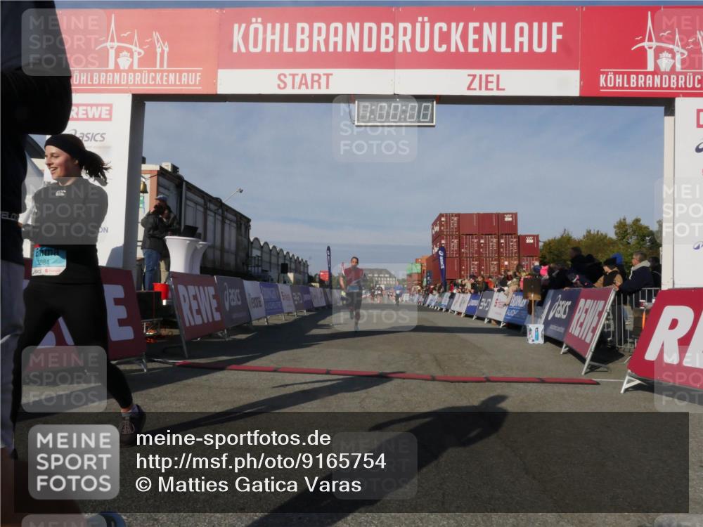 03.10.2025 - Köhlbrandbrückenlauf Matties Gatica Varas http://msf.ph/oto/9165754 03.10.2025 10:00:02 Ziel 1084, 1247, 1297, 1405, 1946, 2777, 3378 meine-sportfotos.de